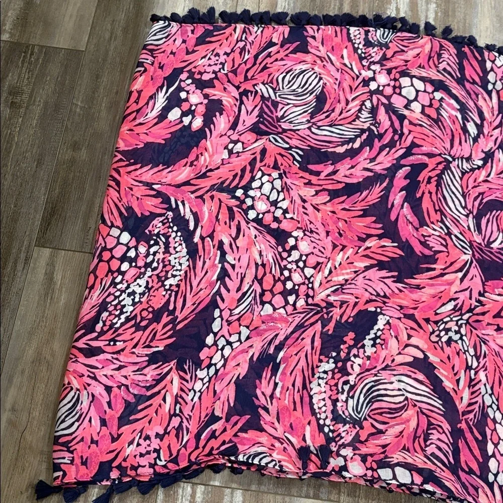 Lilly Pulitzer Looped A Jungle In Here Resort Scarf Pink Navy